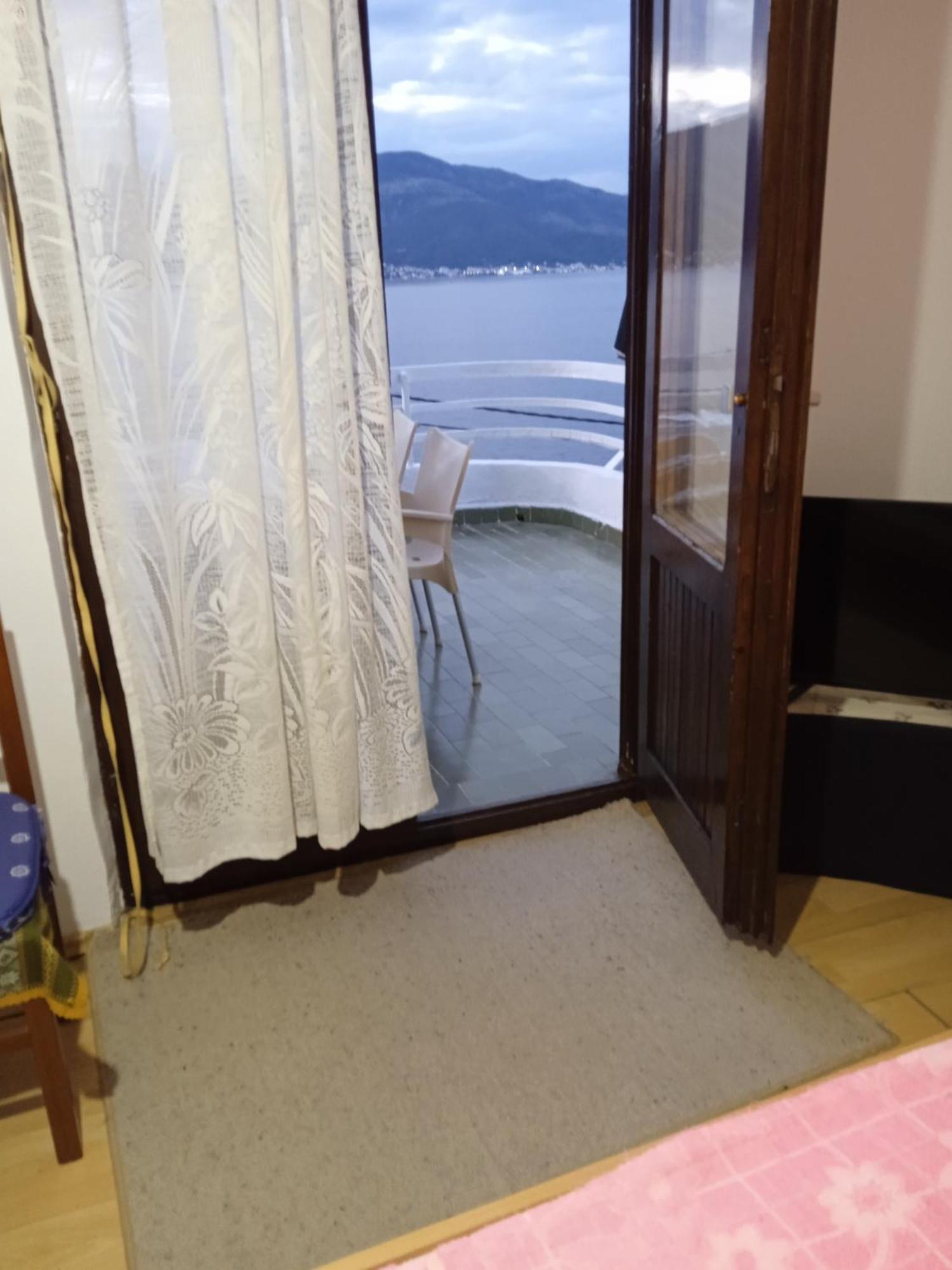 Apartments Sino More Tivat Eksteriør bilde