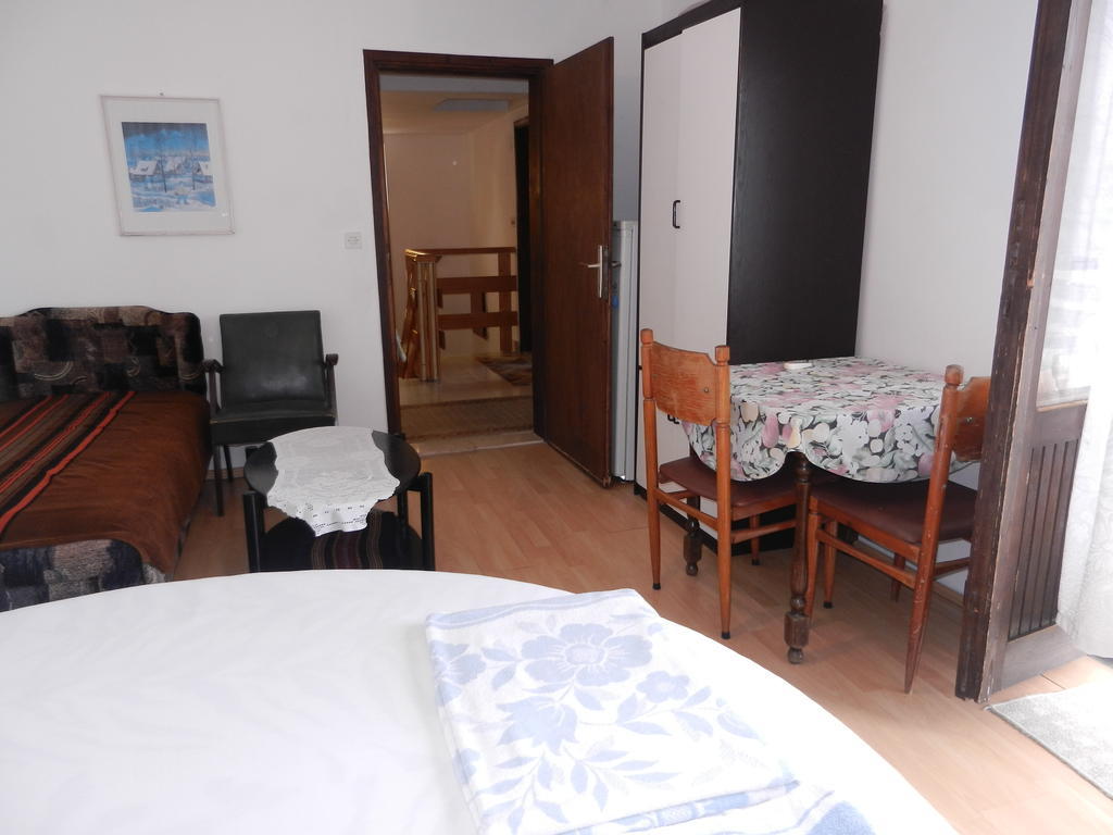 Apartments Sino More Tivat Rom bilde
